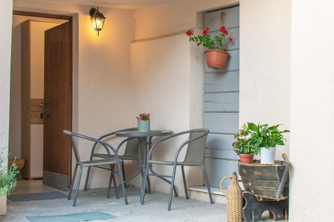 Apartman Karmen Lejlighed Kaštela Eksteriør billede
